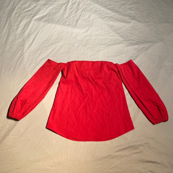 Theory Laureema Off-Shoulder light poplin crimson red blouse Size 4 - Picture 3 of 6